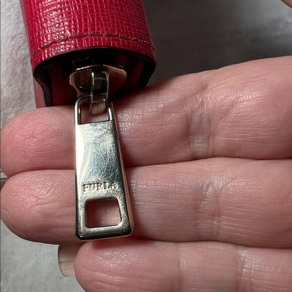 Furla Vibrant Red Wallet - Picture 3 of 13